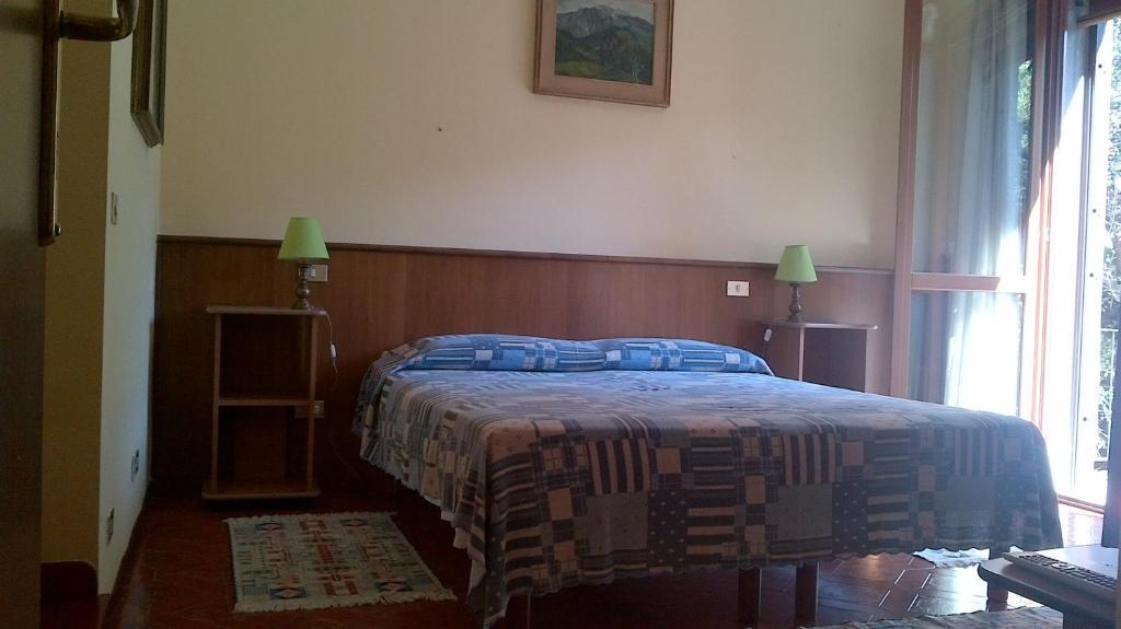 Villa Luna B&B Bergamo Buitenkant foto