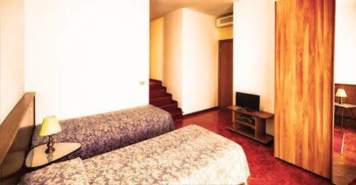 Villa Luna B&B Bergamo Buitenkant foto